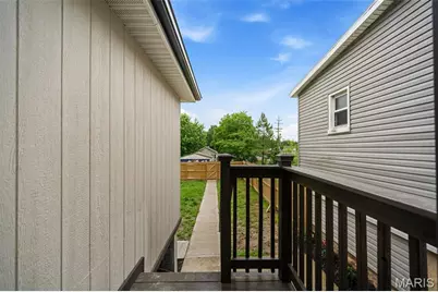 9840 Luna Avenue, Saint Louis, MO 63125 - Photo 13