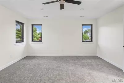 12430 Somerset Place Drive, Saint Louis, MO 63128 - Photo 37