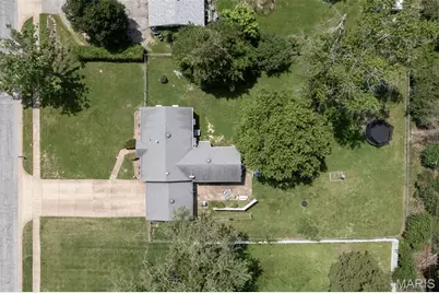 207 Hillsdale Drive, Ballwin, MO 63011 - Photo 31