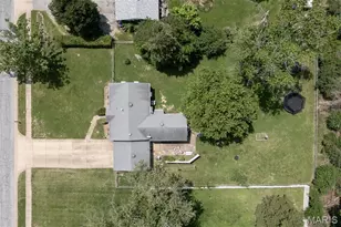 207 Hillsdale Dr, Ballwin, MO 63011 - Photo 31