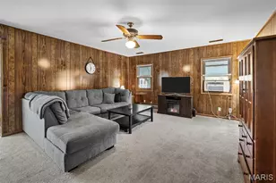207 Hillsdale Dr, Ballwin, MO 63011 - Photo 11