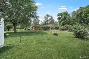 207 Hillsdale Dr, Ballwin, MO 63011 - Photo 23