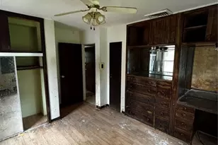8409 Braddock Dr, University City, MO 63132 - Photo 11