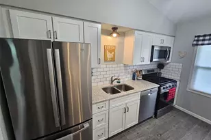 136 Monica Dr, Saint Louis, MO 63127 - Photo 5