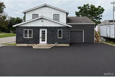 11 S 2nd Street, Festus, MO 63028 - Photo 1