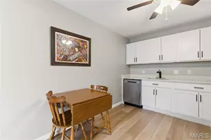 7600 Triwoods Dr, Shrewsbury, MO 63119 - Photo 7