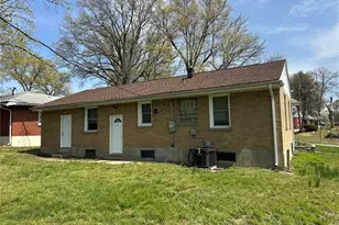 9343 Duenke Dr, Saint Louis, MO 63137 - Photo 17
