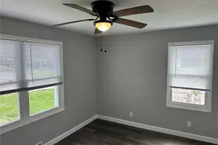 9343 Duenke Dr, Saint Louis, MO 63137 - Photo 13