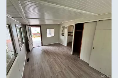 1131 Darr Drive, Saint Louis, MO 63137 - Photo 9