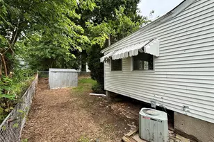 1131 Darr Dr, Saint Louis, MO 63137 - Photo 35