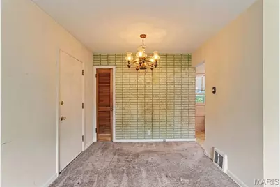 228 Newton Place, Ballwin, MO 63021 - Photo 5