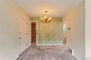 228 Newton Pl, Ballwin, MO 63021 - Photo 5