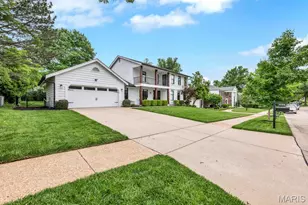 2134 Woodlet Park Dr, Chesterfield, MO 63017 - Photo 3