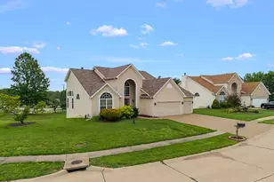 102 Stewart Springs Dr, Wentzville, MO 63385 - Photo 5