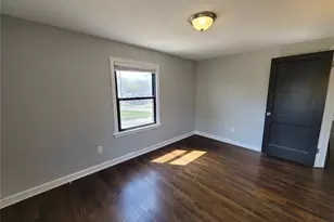 8687 Belhaven Dr, Saint John, MO 63114 - Photo 11