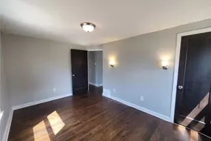 8687 Belhaven Dr, Saint John, MO 63114 - Photo 9
