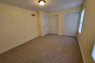 1 Crabapple Ct, Olivette, MO 63132 - Photo 41