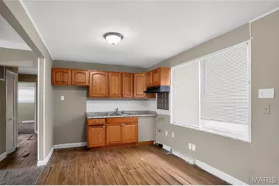 9840 Omega Drive, Saint Louis, MO 63136 - Photo 9