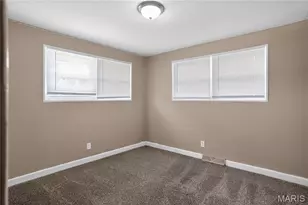 9840 Omega Dr, Saint Louis, MO 63136 - Photo 11