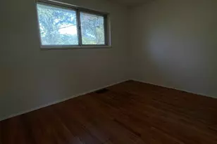10264 Dacey Dr, Dellwood, MO 63136 - Photo 7