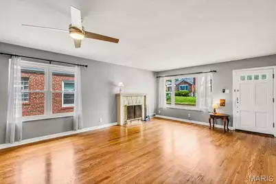 5414 Lindenwood Avenue, Saint Louis, MO 63109 - Photo 7