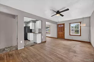 3209 Lynros Dr, Saint Ann, MO 63074 - Photo 3