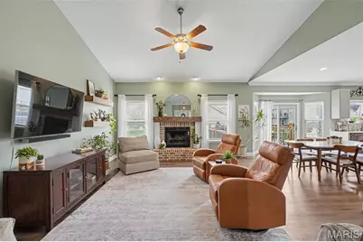 810 Kevin Drive, Wentzville, MO 63385 - Photo 5