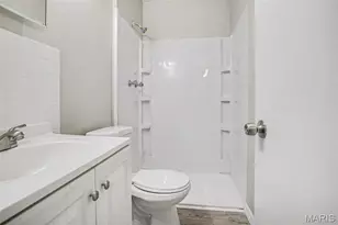 2737 Essex St, Saint Charles, MO 63301 - Photo 9