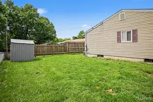 2737 Essex St, Saint Charles, MO 63301 - Photo 15