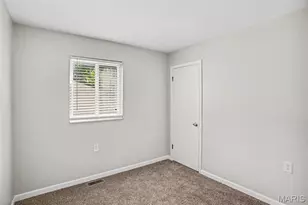 2737 Essex St, Saint Charles, MO 63301 - Photo 11
