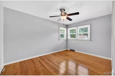4849 Mohegan Drive, Saint Louis, MO 63123 - Photo 23