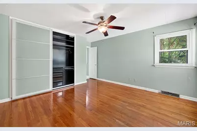 4849 Mohegan Drive, Saint Louis, MO 63123 - Photo 19