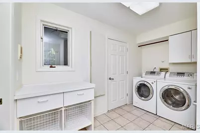 13600 Park Place Court, Town and Country, MO 63131 - Photo 51