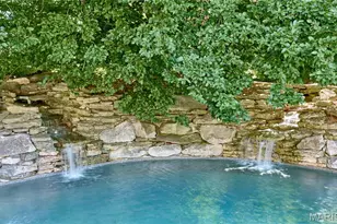 13600 Park Pl Ct, Town and Country, MO 63131 - Photo 11