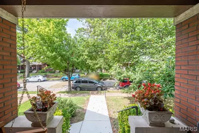 20 Lawn Place, Saint Louis, MO 63110 - Photo 3