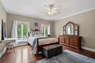 10700 Starhill Dr, Saint Louis, MO 63128 - Photo 27