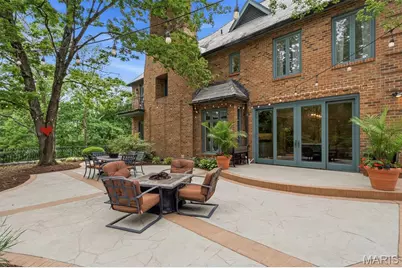 10700 Starhill Drive, Saint Louis, MO 63128 - Photo 9