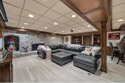 10700 Starhill Drive, Saint Louis, MO 63128 - Photo 31