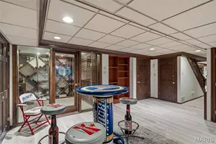 10700 Starhill Dr, Saint Louis, MO 63128 - Photo 35