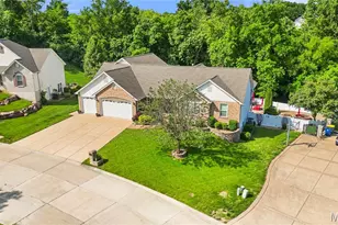 410 Deer Crossing Dr, Festus, MO 63028 - Photo 3