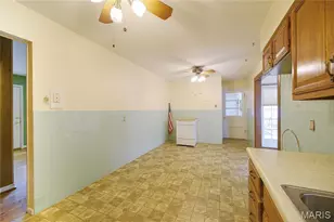 50 W Oak Hill Dr, Ballwin, MO 63021 - Photo 15