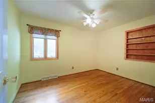 50 W Oak Hill Dr, Ballwin, MO 63021 - Photo 27