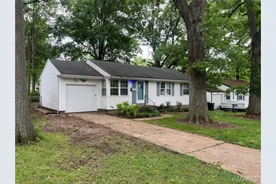1534 Comet Drive, Saint Louis, MO 63137 - Photo 1