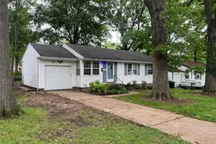 1534 Comet Dr, Saint Louis, MO 63137 - Photo 1