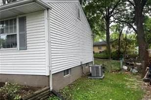 1534 Comet Dr, Saint Louis, MO 63137 - Photo 3