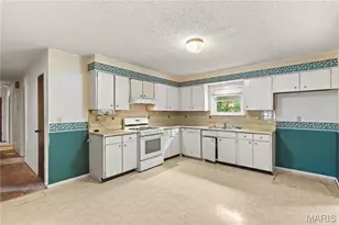 430 Nantucket Dr, Saint Charles, MO 63301 - Photo 5