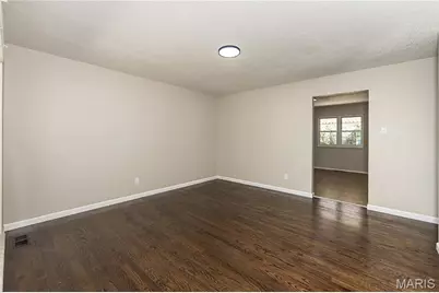 11848 Foxwood Drive, Maryland Heights, MO 63043 - Photo 5