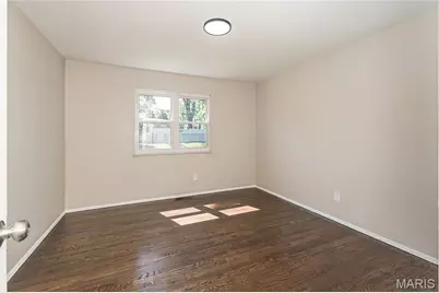 11848 Foxwood Drive, Maryland Heights, MO 63043 - Photo 17