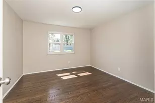11848 Foxwood Dr, Maryland Heights, MO 63043 - Photo 17