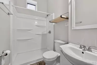 2416 S 13th Street, Saint Louis, MO 63104 - Photo 9